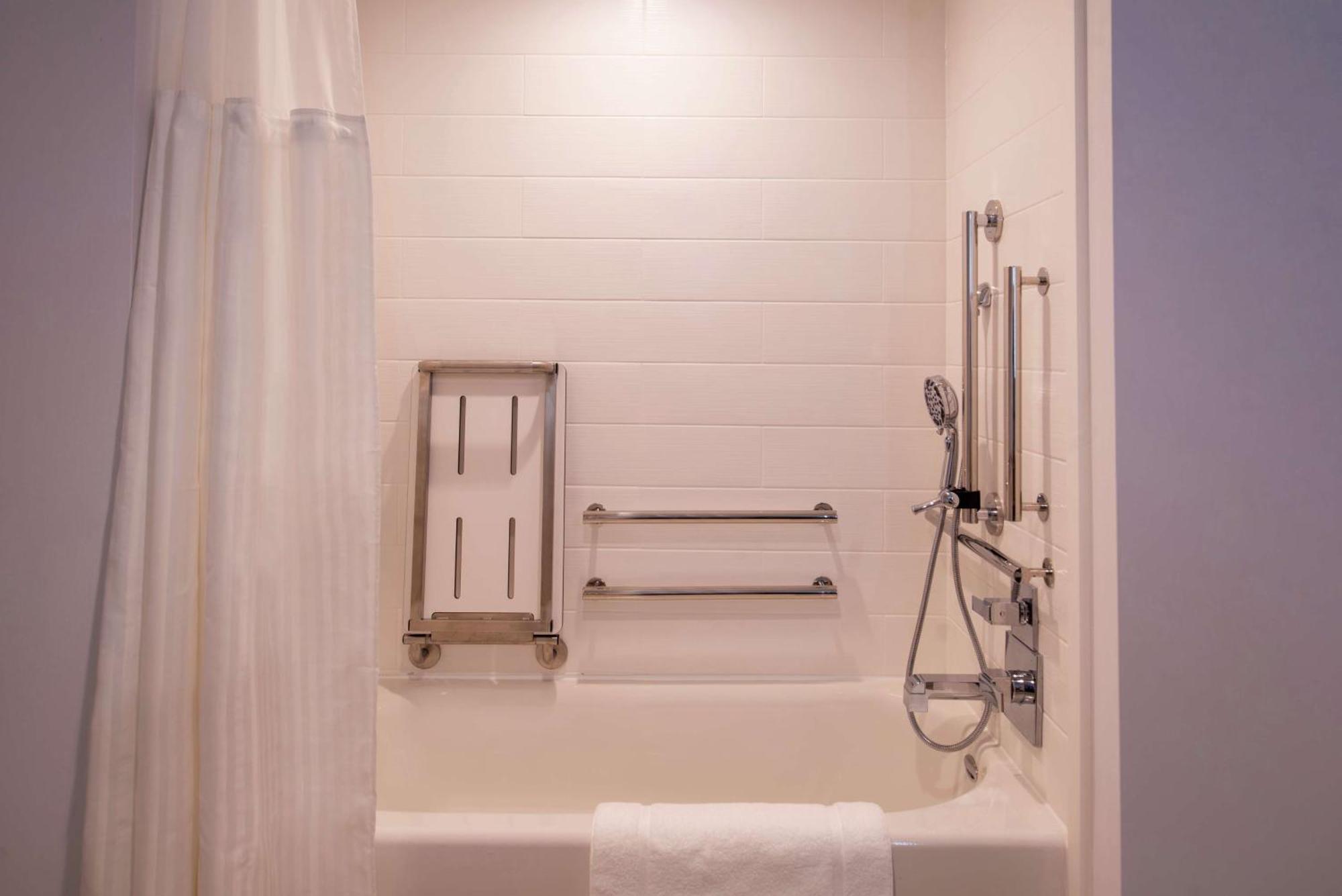 Hilton Garden Inn Kansas City Airport Mo Eksteriør billede